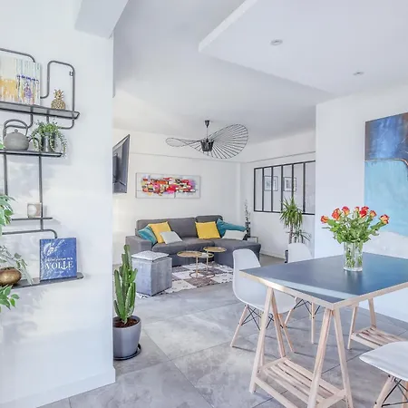 Centre-ville - * Antibes