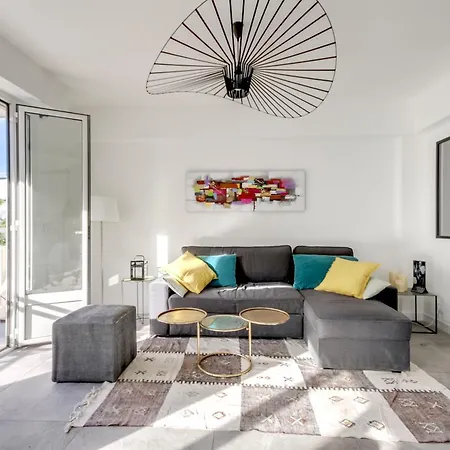 Апартаменти Centre-ville - *